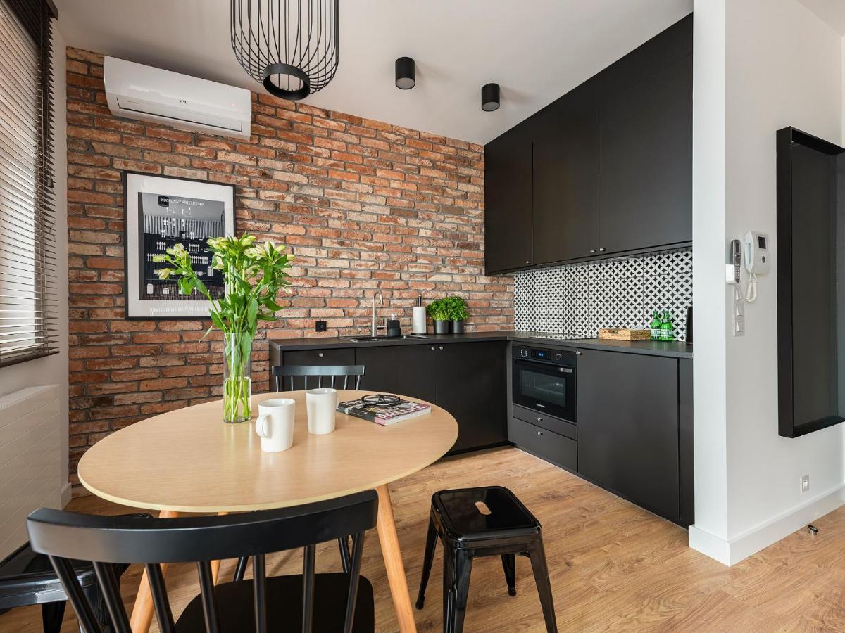Yoursecondflat Grzybowska Metropoint Varşovia Exterior foto